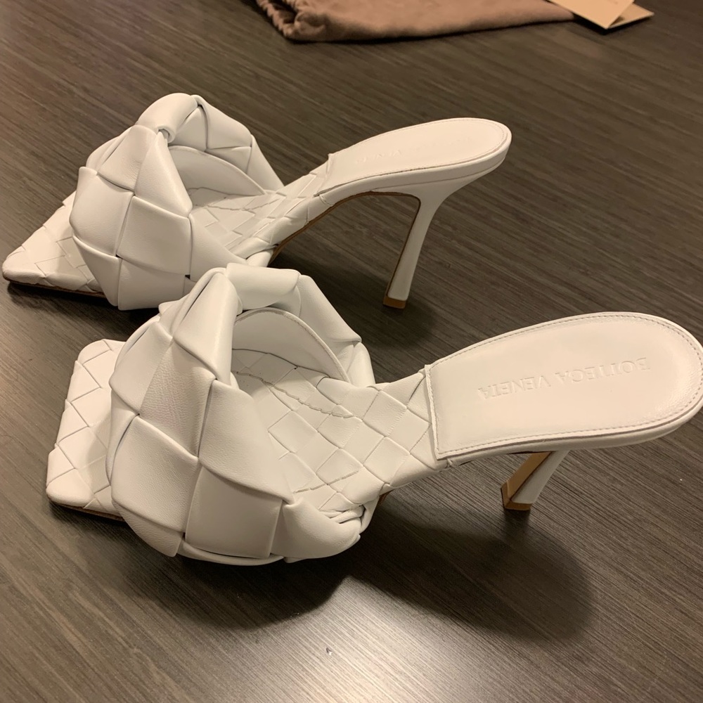 BOTTEGA VENETA SANDALS - Picture 2 of 7